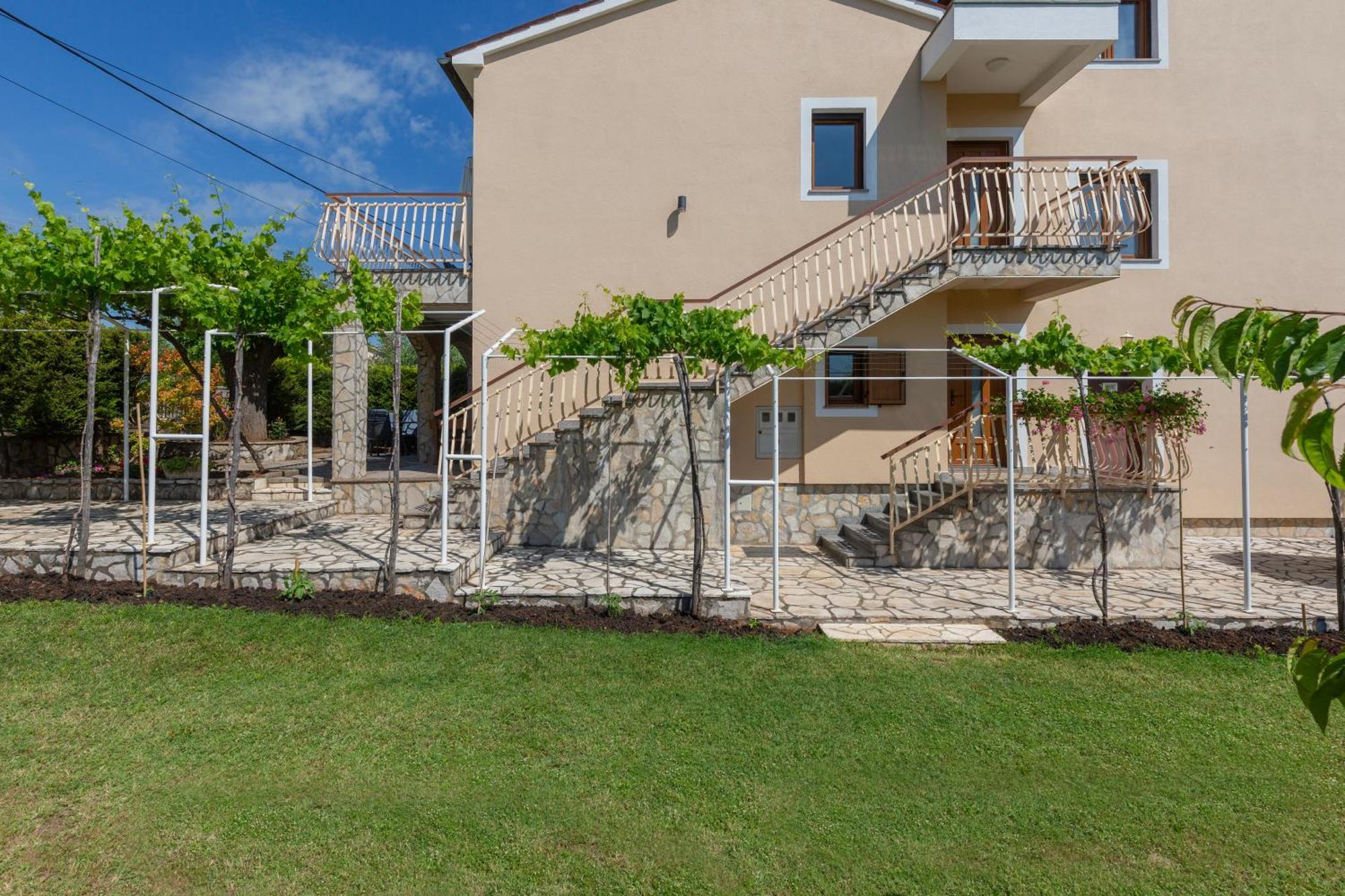 Apartments "Alen" Nedescina Exterior photo